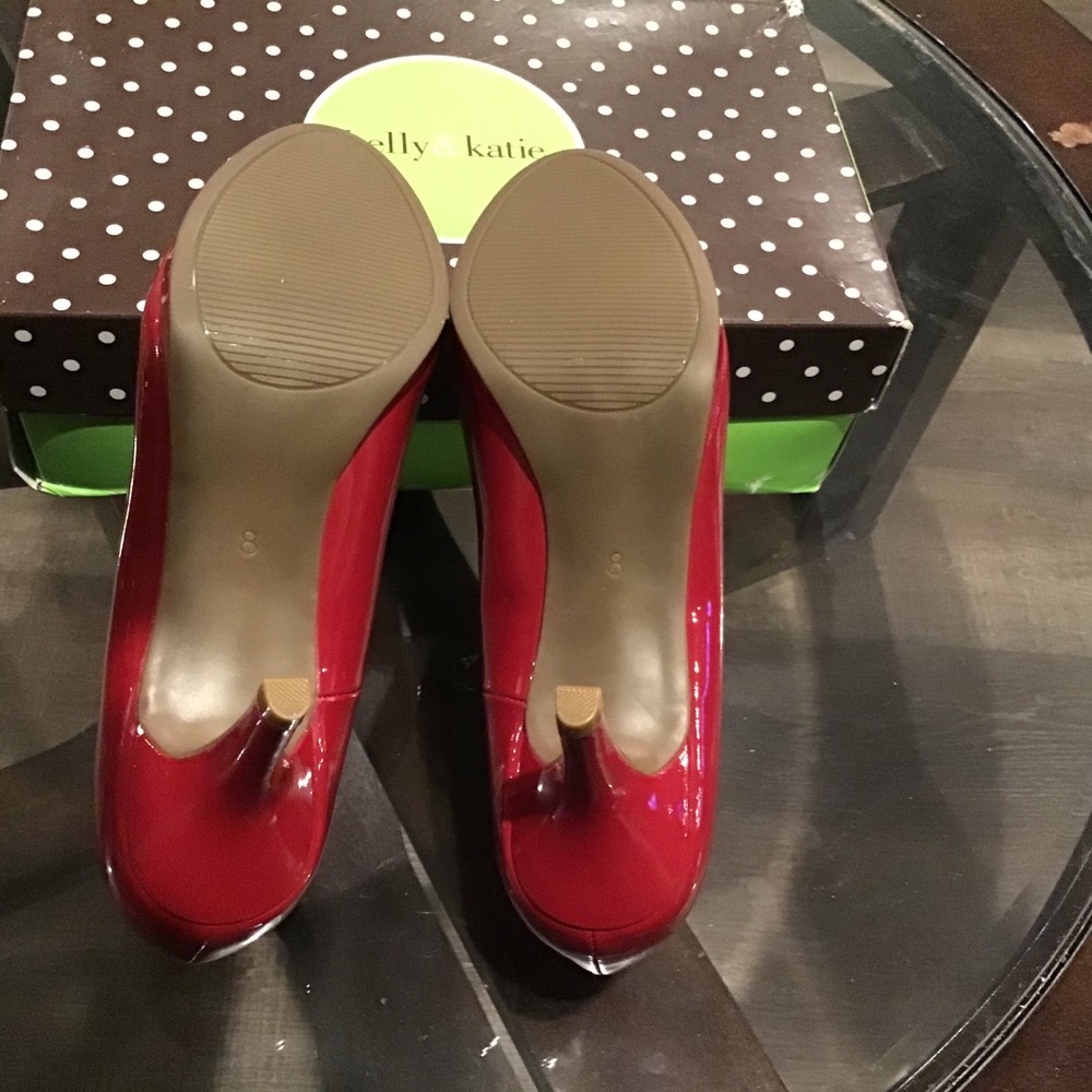 Shoes - Picture 2 of 3